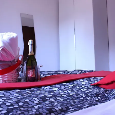 Guest house I *